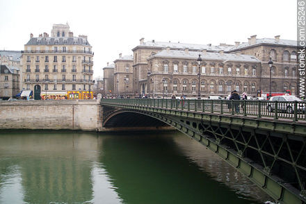 Pont Notre Dame a la Île de la Cité - París - FRANCIA. Foto No. 25246
