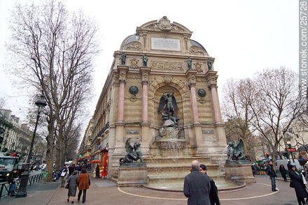 Fuente St. Michel - París - FRANCIA. Foto No. 25726