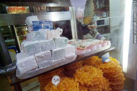 Más dulces en vidrieras - París - FRANCIA. Foto No. 25731