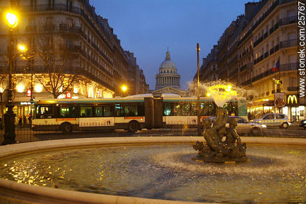  - París - FRANCIA. Foto No. 25767