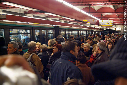 Trasbordos de tren - París - FRANCIA. Foto No. 25867