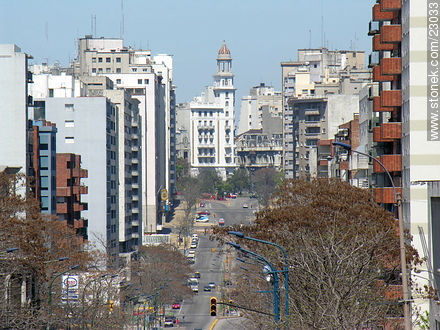 Avenida del Libertador General Juan Antonio Lavalleja - Departamento de Montevideo - URUGUAY. Foto No. 23033