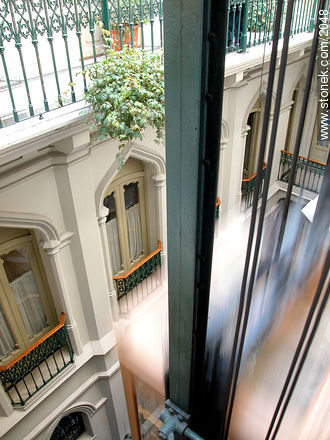Dentro de la Junta Departamental. (fotos del exterior en la sección general deMontevideo) - Departamento de Montevideo - URUGUAY. Foto No. 2048