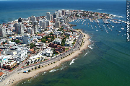  - Punta del Este y balnearios cercanos - URUGUAY. Foto No. 21078