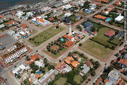  - Punta del Este y balnearios cercanos - URUGUAY. Foto No. 21098
