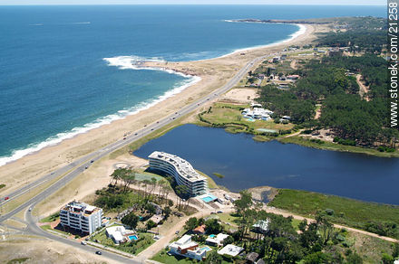  - Punta del Este y balnearios cercanos - URUGUAY. Foto No. 21258