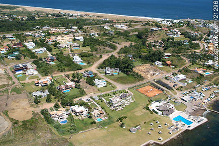  - Punta del Este y balnearios cercanos - URUGUAY. Foto No. 21296