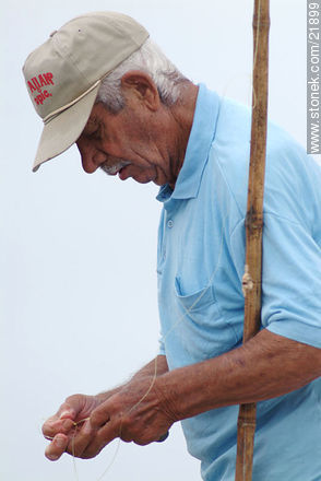 Pescador veterano - Departamento de Maldonado - URUGUAY. Foto No. 21899