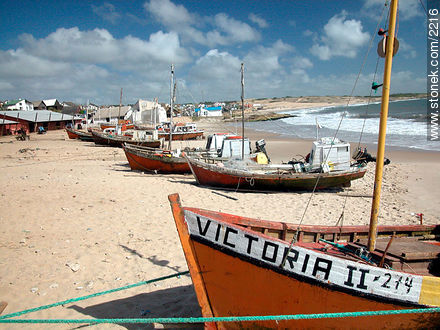 Barcos de pesca artesanal autorizada. - Departamento de Rocha - URUGUAY. Foto No. 2216
