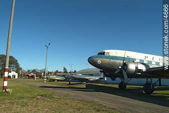 DC-3 de Pluna en el Museo Aeronáutico - Departamento de Montevideo - URUGUAY. Foto No. 4666
