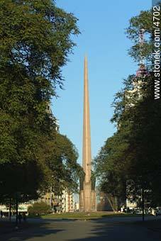 Obelisco - Department of Montevideo - URUGUAY. Photo #4702