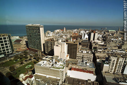 Vista desde el hotel Arcadia-Montevideo -  - URUGUAY. Foto No. 13537
