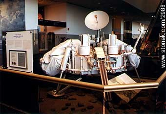 Lunar module at the Space & Aeronautics Museum -  - USA-CANADA. Photo #2988